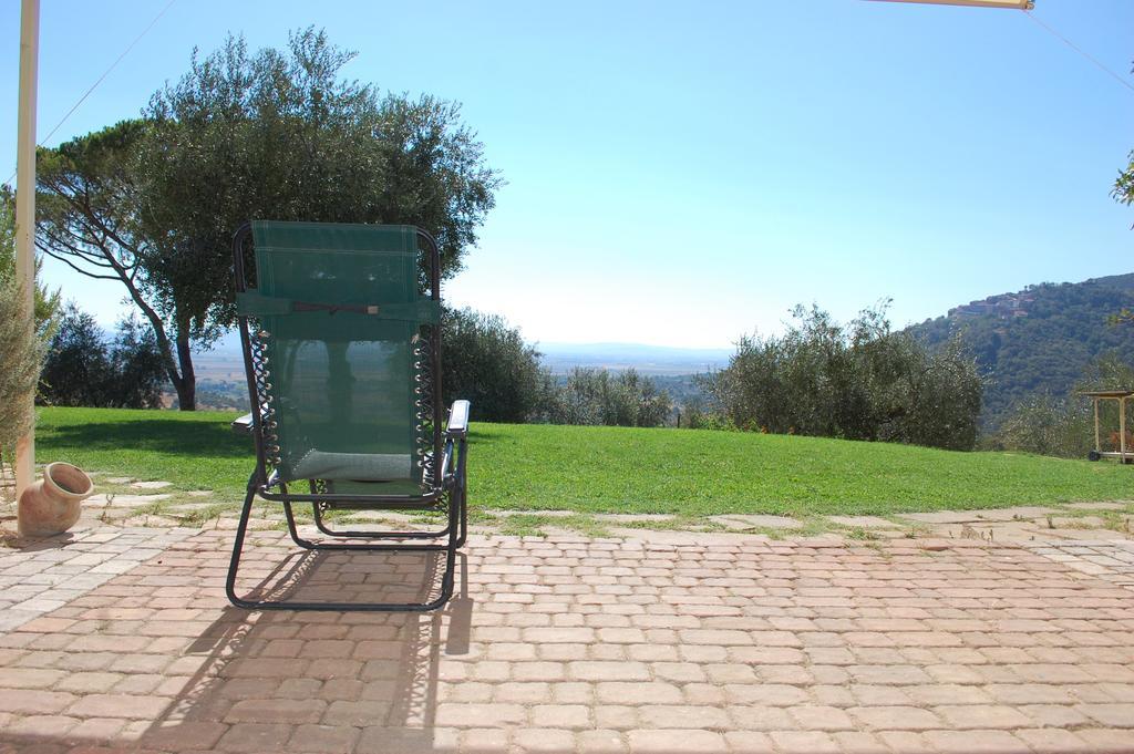 Il Pino Bed and Breakfast Vetulonia Buitenkant foto