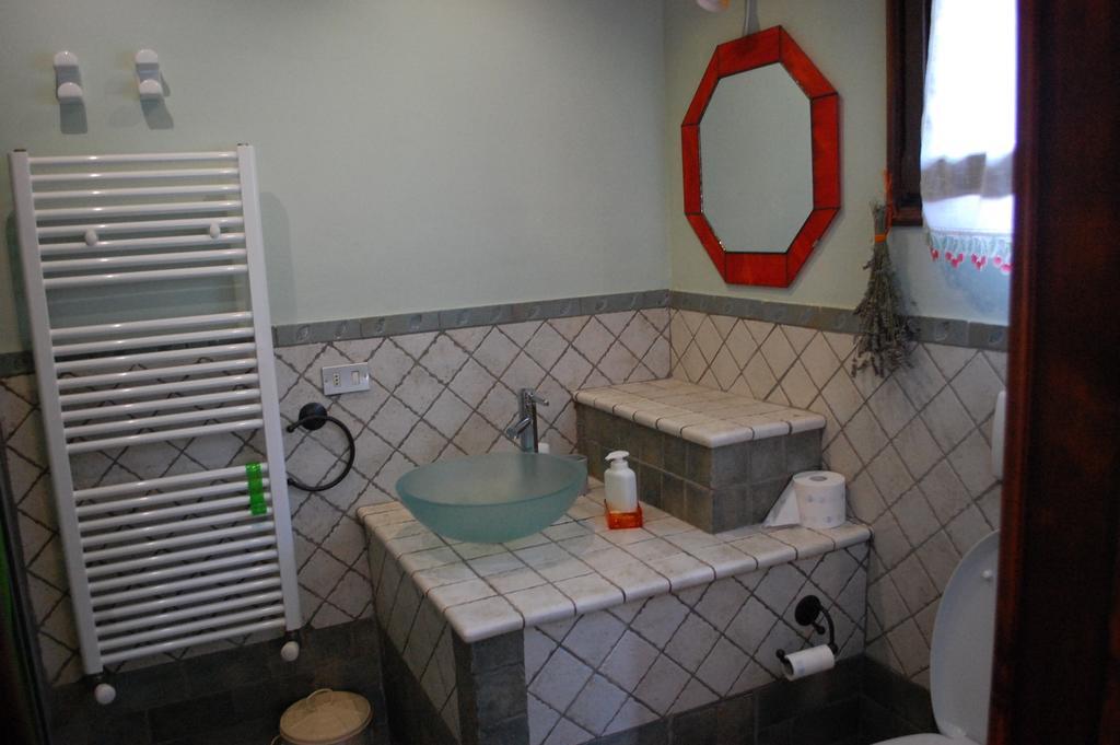 Il Pino Bed and Breakfast Vetulonia Kamer foto