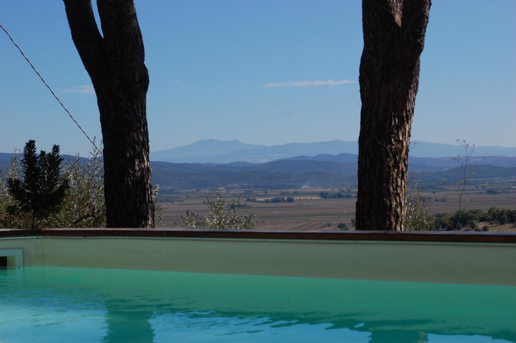 Il Pino Bed and Breakfast Vetulonia Buitenkant foto